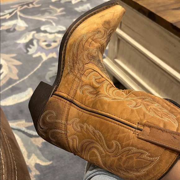 Laredo Tan Leather Cowboy Boots - Picture 5 of 10